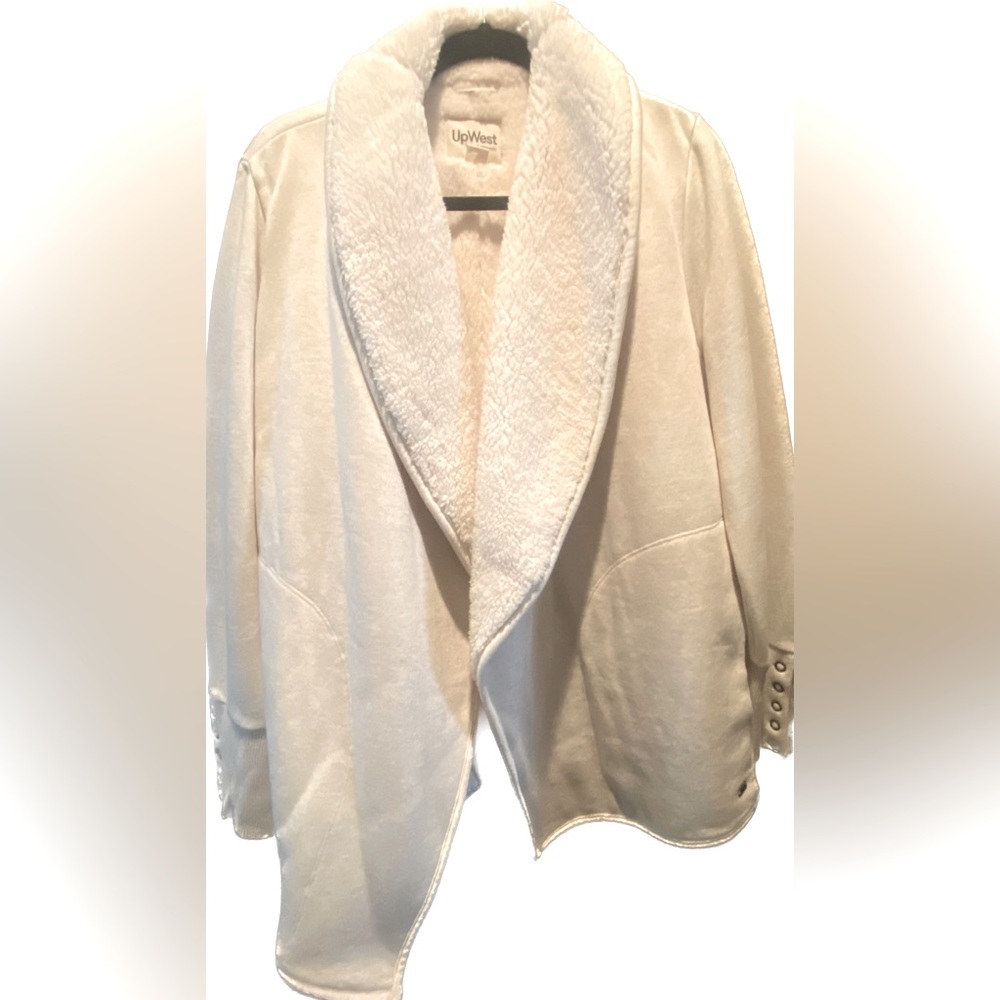UpWest Resort & Mercantile Sherpa Lined
Cardigan Size M